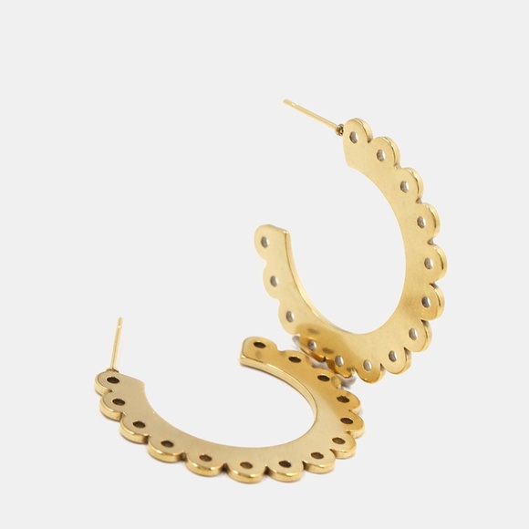 Gold or Silver Scalloped Open Hoop Aztec Earrings - Picture 5 of 6